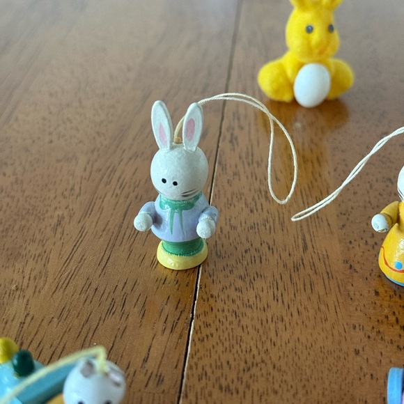 4 Wooden Easter Tree Ornaments with 1 Flocked Bunny Decor or Crafting - Picture 5 of 15